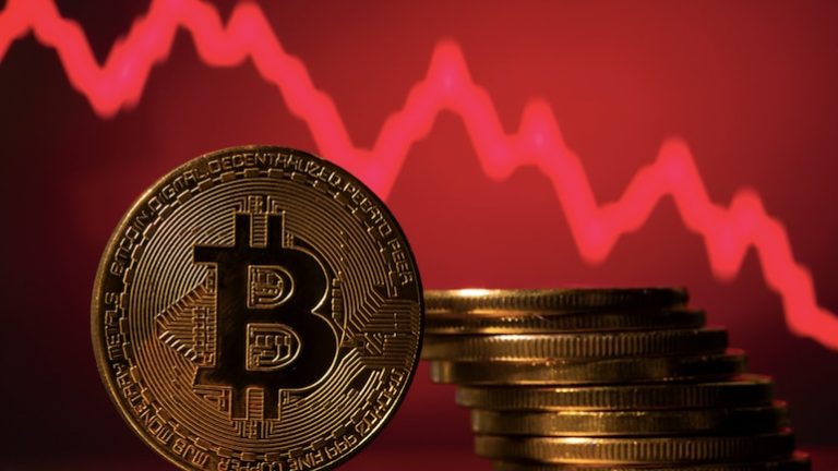 Bitcoin (BTC) Hits New 2022-Low Amid Strong Liquidations