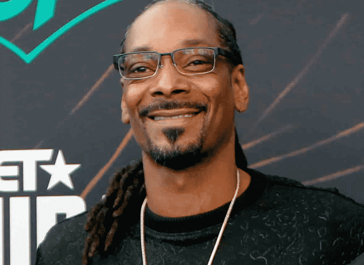 Snoop Dogg Will Open A BAYC NFT-Themed Dessert Restaurant